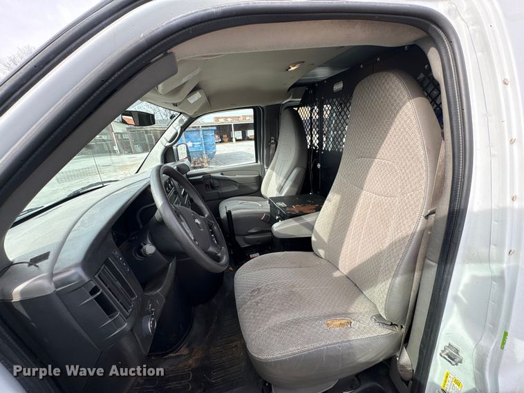 image for item EF0999 2012 Chevrolet Express 1500 van