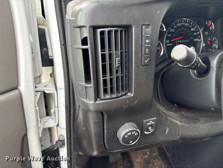 image for item EF0999 2012 Chevrolet Express 1500 van