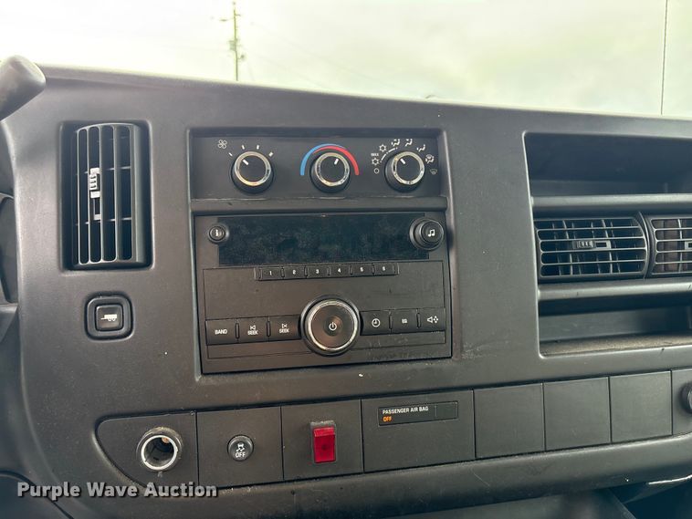 image for item EF0999 2012 Chevrolet Express 1500 van