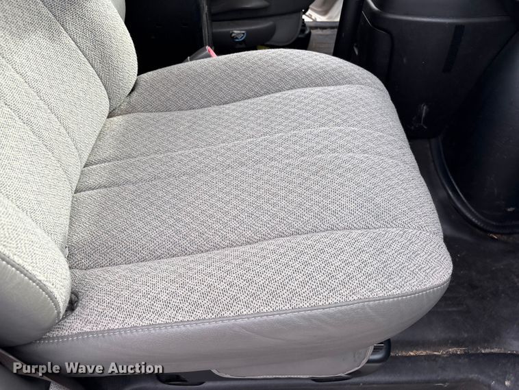 image for item EF0999 2012 Chevrolet Express 1500 van