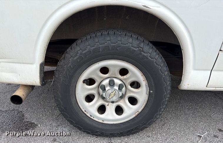 image for item EF0999 2012 Chevrolet Express 1500 van