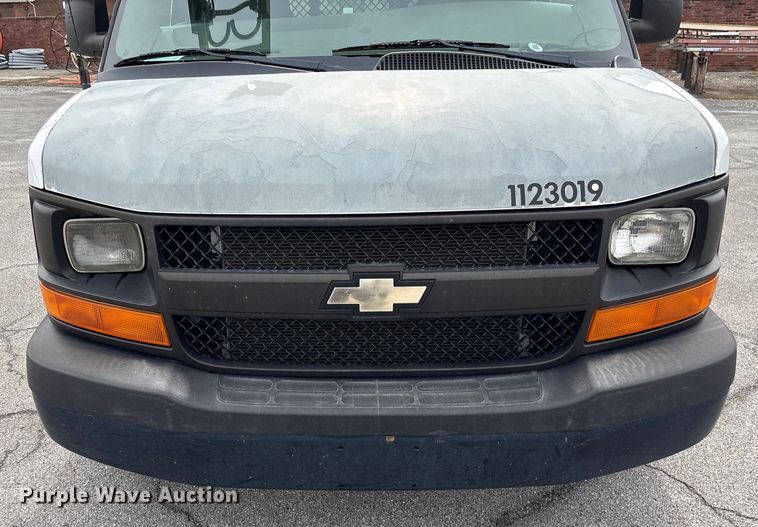image for item EF1000 2012 Chevrolet Express 1500 van