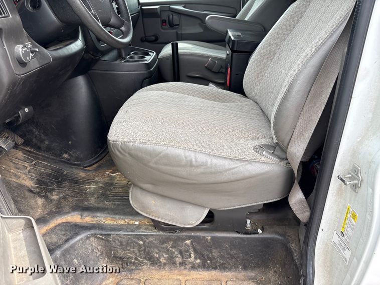 image for item EF1000 2012 Chevrolet Express 1500 van