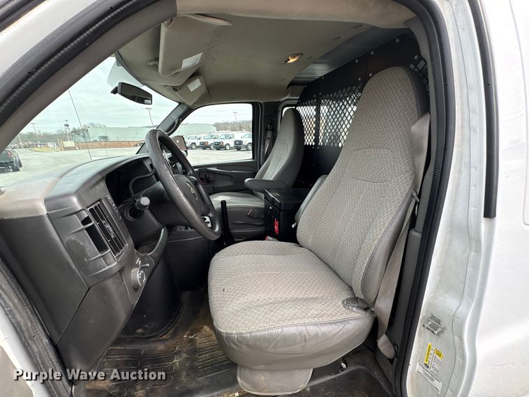 image for item EF1000 2012 Chevrolet Express 1500 van