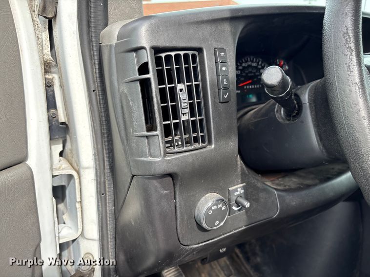 image for item EF1000 2012 Chevrolet Express 1500 van