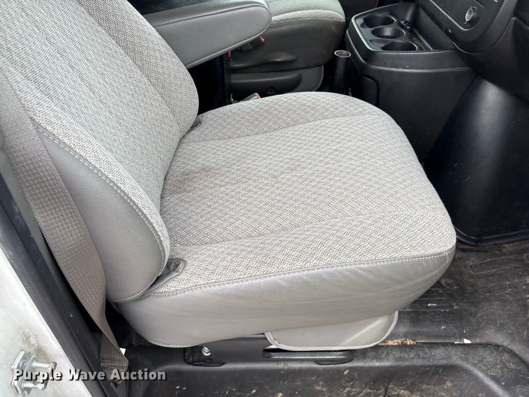 image for item EF1000 2012 Chevrolet Express 1500 van