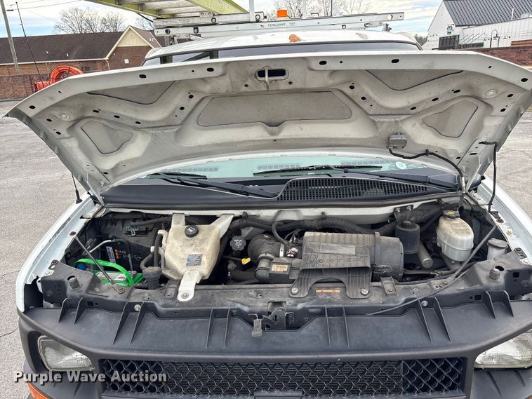 image for item EF1000 2012 Chevrolet Express 1500 van