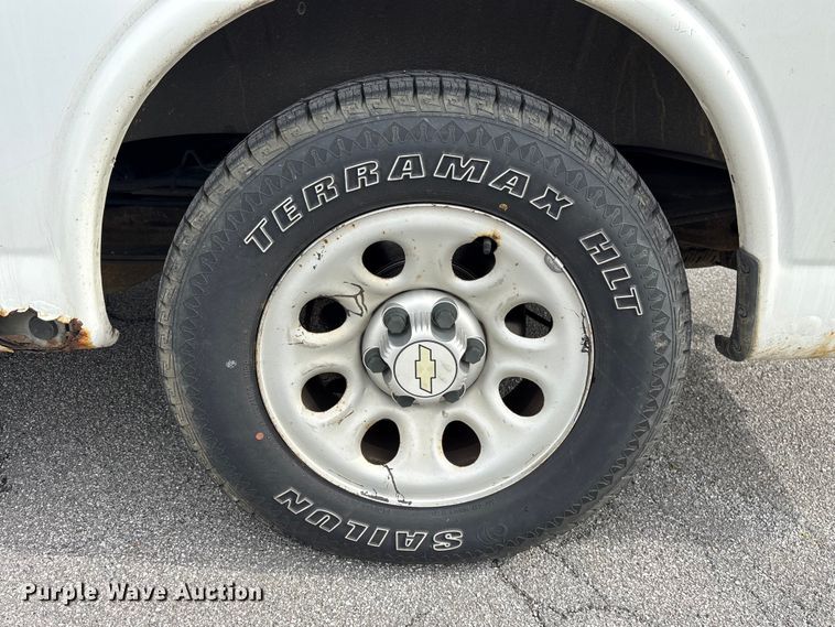 image for item EF1000 2012 Chevrolet Express 1500 van