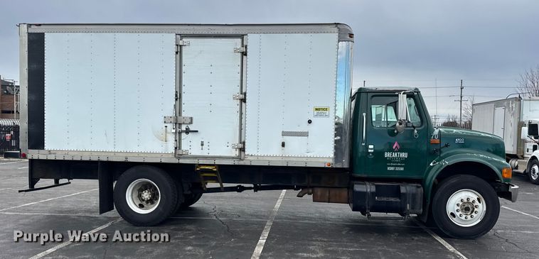 image for item EF2298 2002 International 4700 box truck