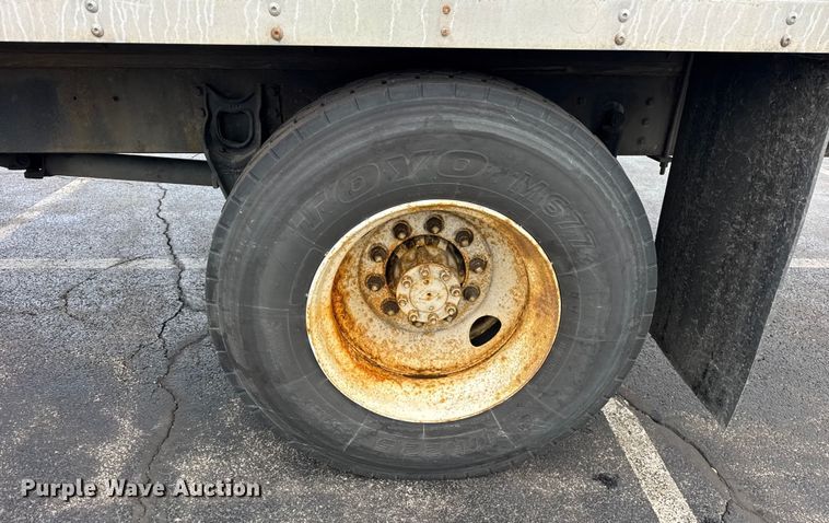 image for item EF2298 2002 International 4700 box truck