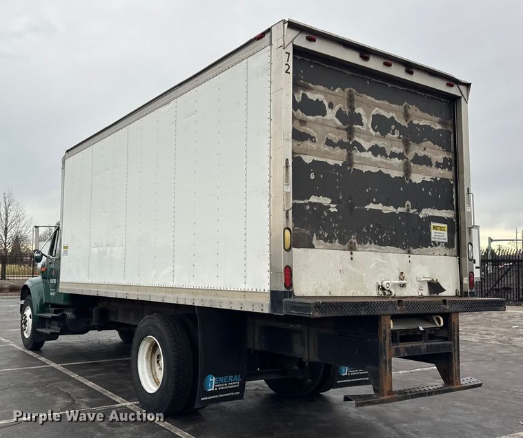 image for item EF2300 2002 International 4700 box truck