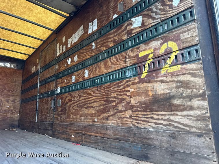 image for item EF2300 2002 International 4700 box truck