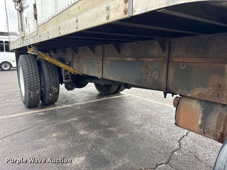 image for item EF2300 2002 International 4700 box truck