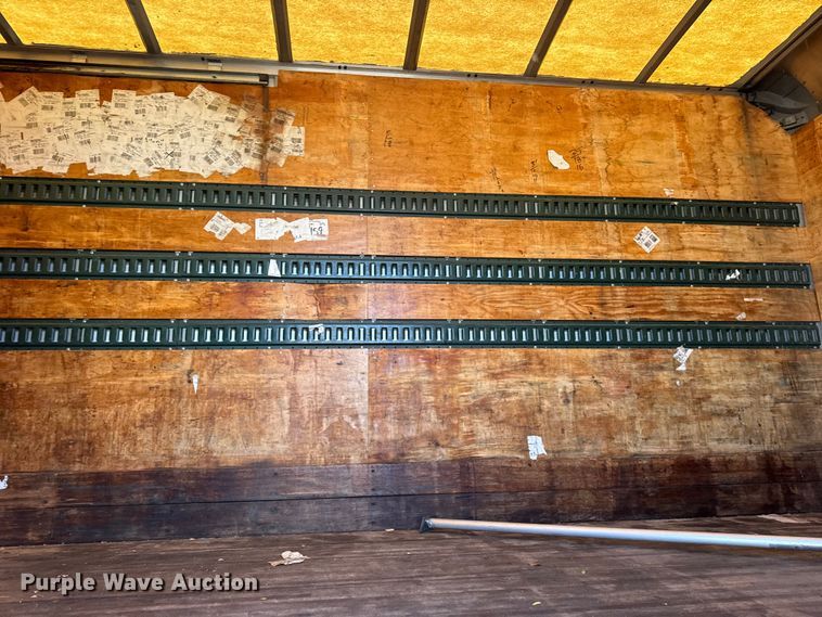 image for item EF2306 2006 International 4300 box truck