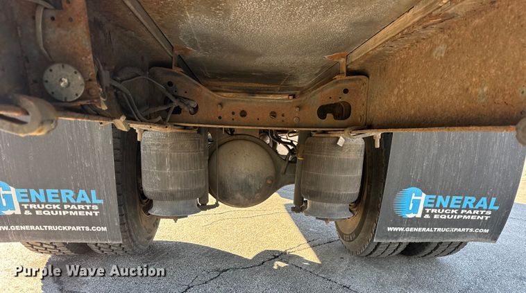 image for item EF2306 2006 International 4300 box truck