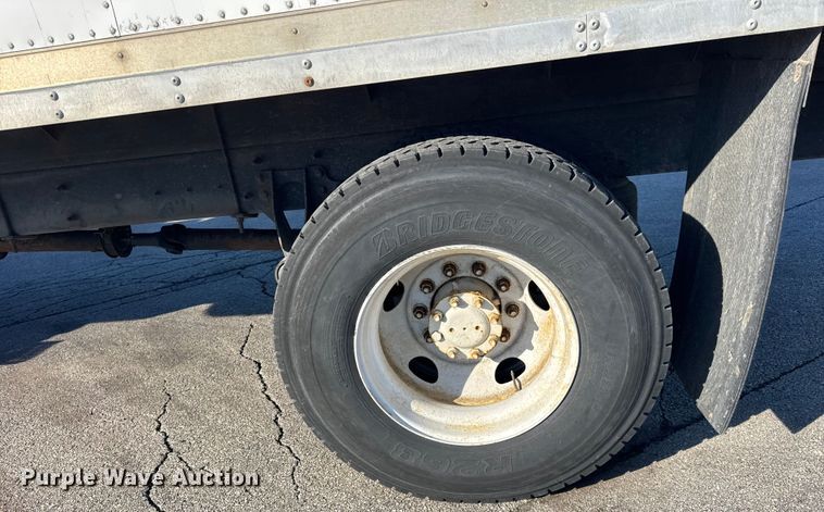 image for item EF2306 2006 International 4300 box truck