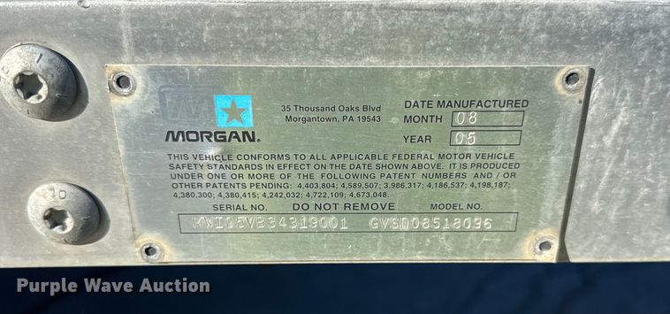 image for item EF2307 2006 International 4300 box truck