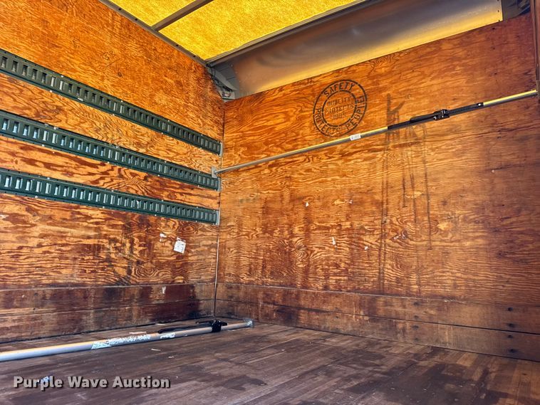 image for item EF2307 2006 International 4300 box truck