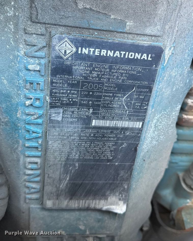 image for item EF2307 2006 International 4300 box truck