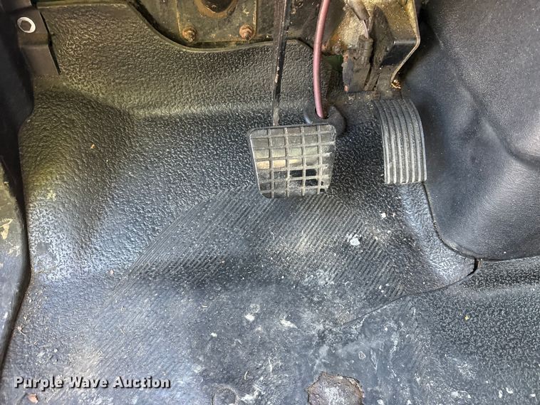 image for item EF2309 2006 International 4300 box truck