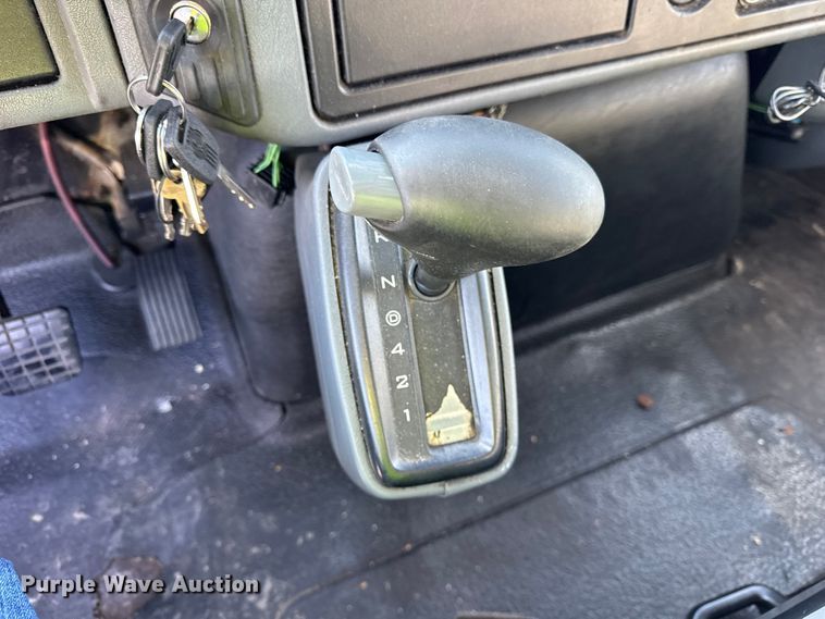 image for item EF2309 2006 International 4300 box truck