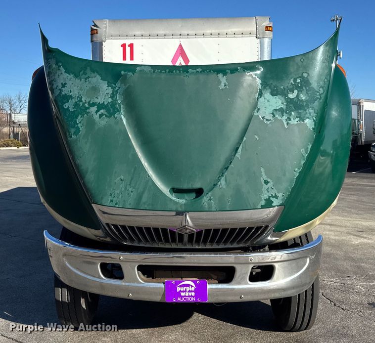 image for item EF2309 2006 International 4300 box truck