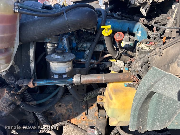 image for item EF2309 2006 International 4300 box truck