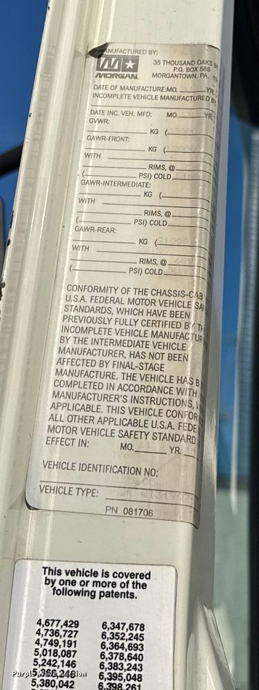 image for item EF2311 2005 International 4300 box truck