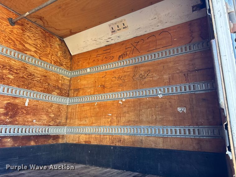 image for item EF2312 2005 International 4300 box truck