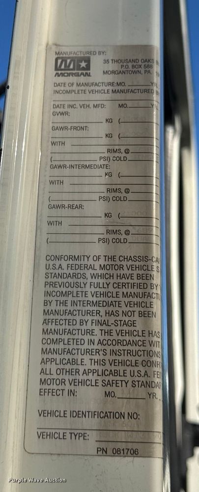 image for item EF2312 2005 International 4300 box truck