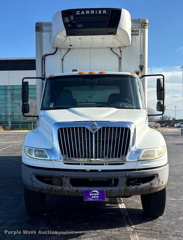 image for item EF2316 2010 International 4300 refrigerated truck