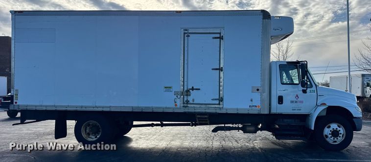 image for item EF2316 2010 International 4300 refrigerated truck