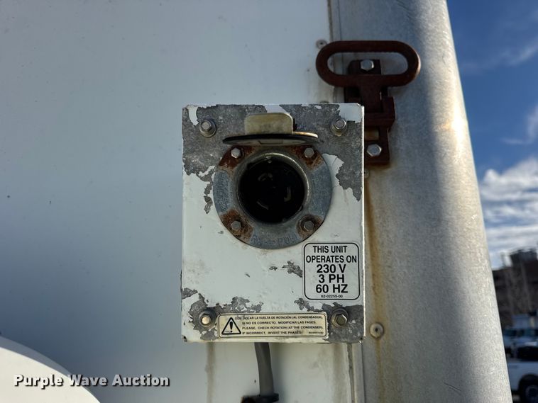 image for item EF2316 2010 International 4300 refrigerated truck