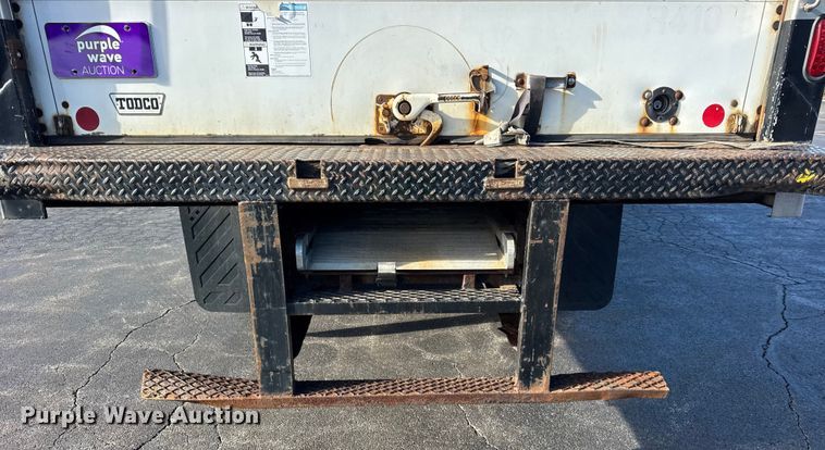 image for item EF2316 2010 International 4300 refrigerated truck