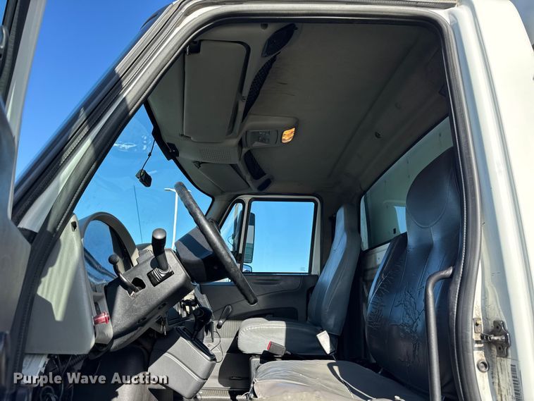 image for item EF2316 2010 International 4300 refrigerated truck