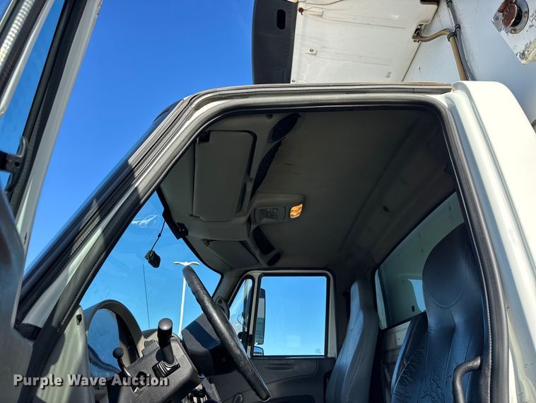 image for item EF2316 2010 International 4300 refrigerated truck