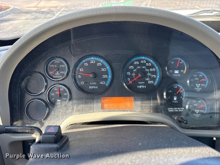 image for item EF2316 2010 International 4300 refrigerated truck