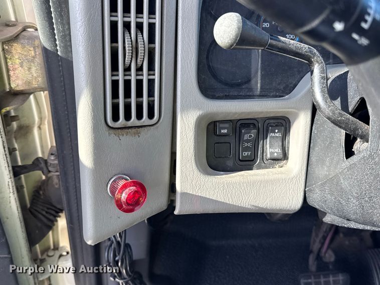 image for item EF2316 2010 International 4300 refrigerated truck