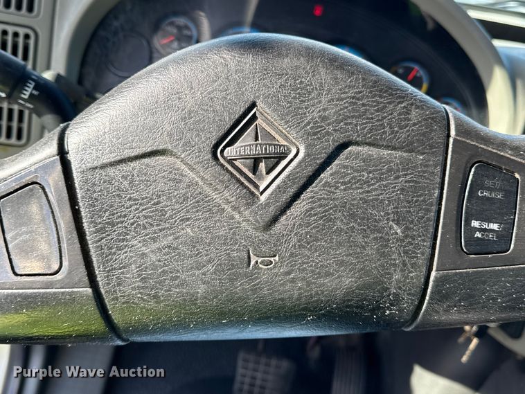 image for item EF2316 2010 International 4300 refrigerated truck