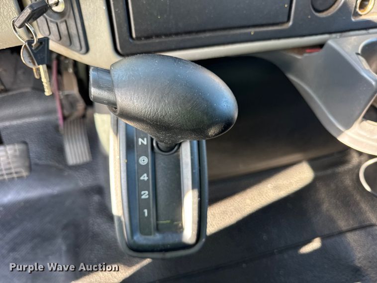 image for item EF2316 2010 International 4300 refrigerated truck