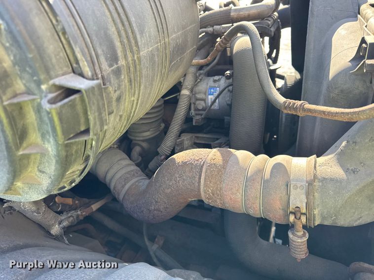 image for item EF2316 2010 International 4300 refrigerated truck