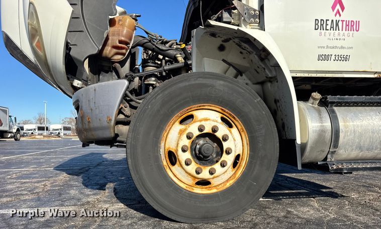 image for item EF2316 2010 International 4300 refrigerated truck