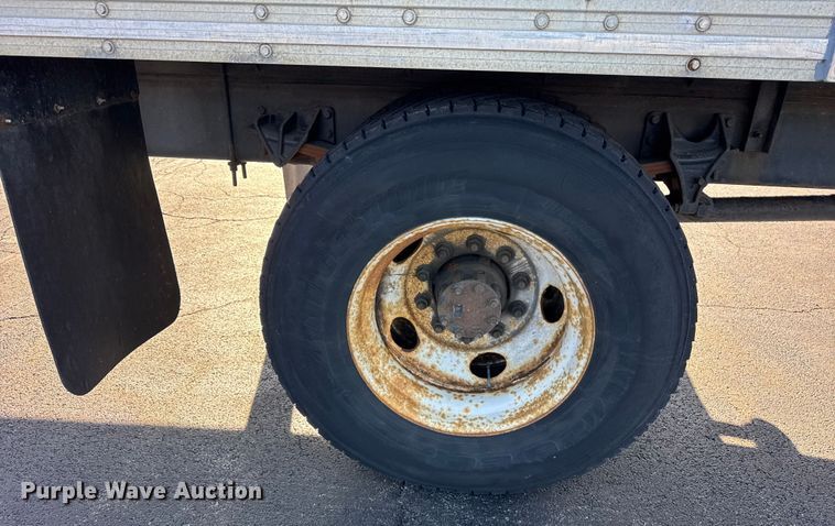 image for item EF2316 2010 International 4300 refrigerated truck