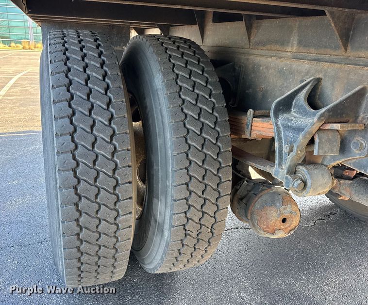 image for item EF2316 2010 International 4300 refrigerated truck