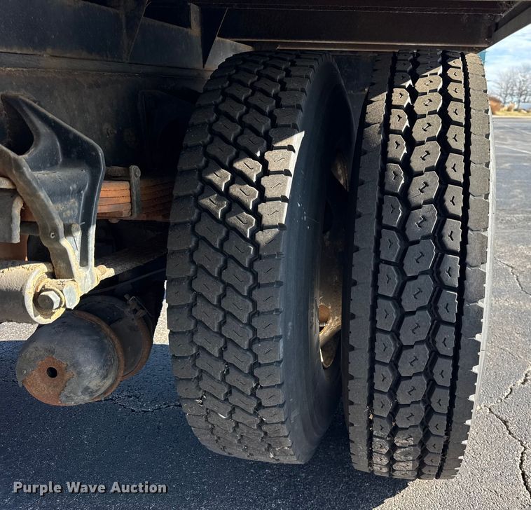 image for item EF2316 2010 International 4300 refrigerated truck