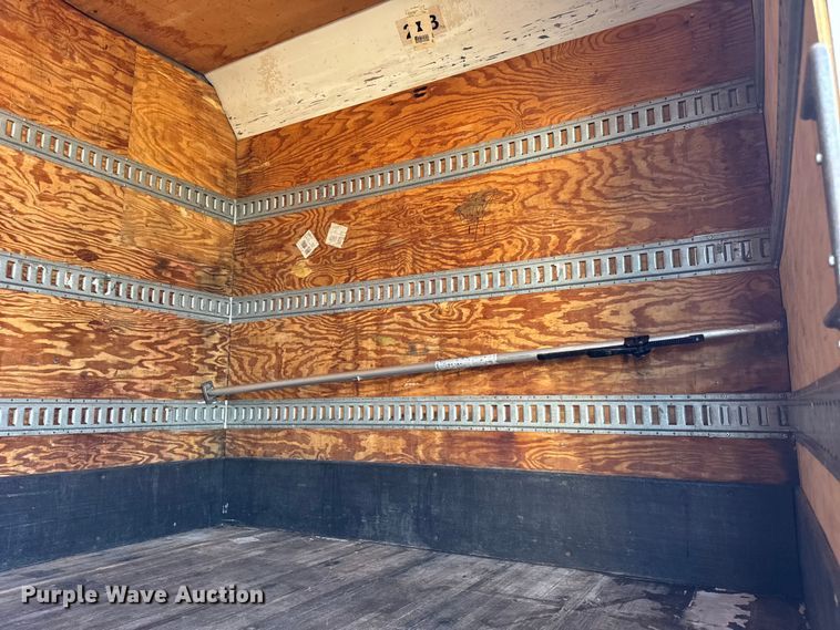 image for item EF2319 2005 International 4300 box truck