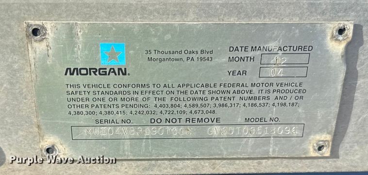 image for item EF2319 2005 International 4300 box truck