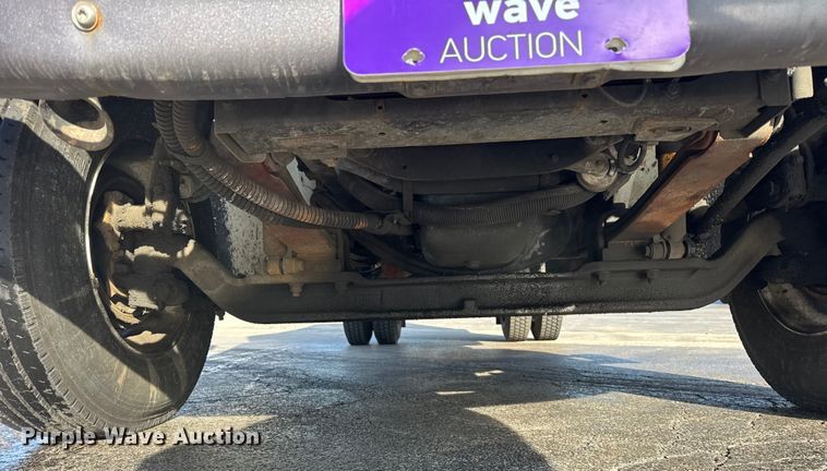 image for item EF2319 2005 International 4300 box truck