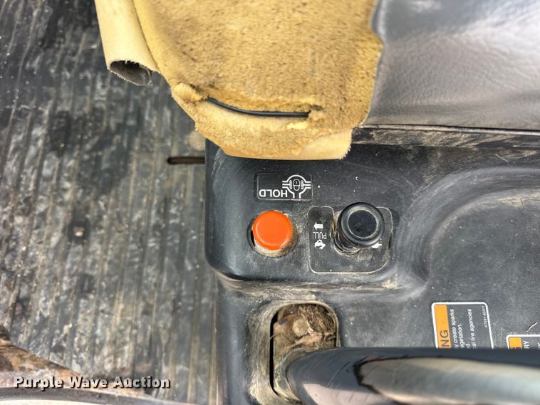 image for item EF2413 2015 Kubota RTV-X1100C utility vehicle