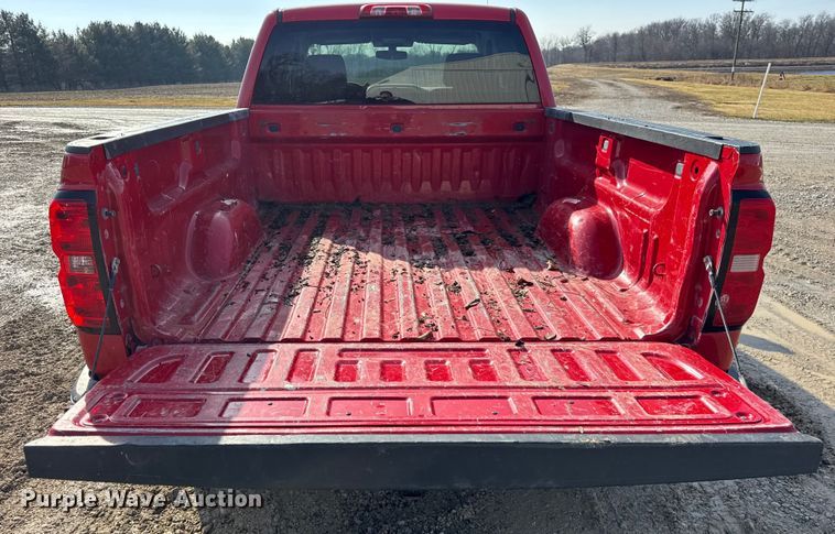 image for item EF2425 2015 Chevrolet Silverado 1500 Ext. Cab pickup truck